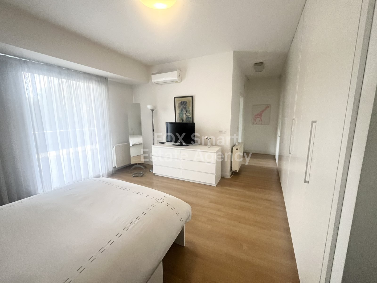 For rent 5 bedroom semi detached furnished house in Strovolos, close to the Presidential Palace, Wargaming, English School and PWC.