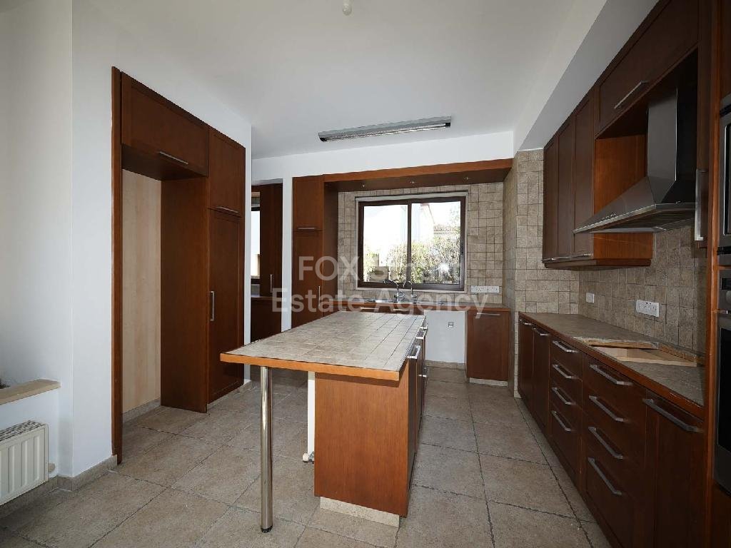 Detached Two-Storey House in Prime Egkomi Location