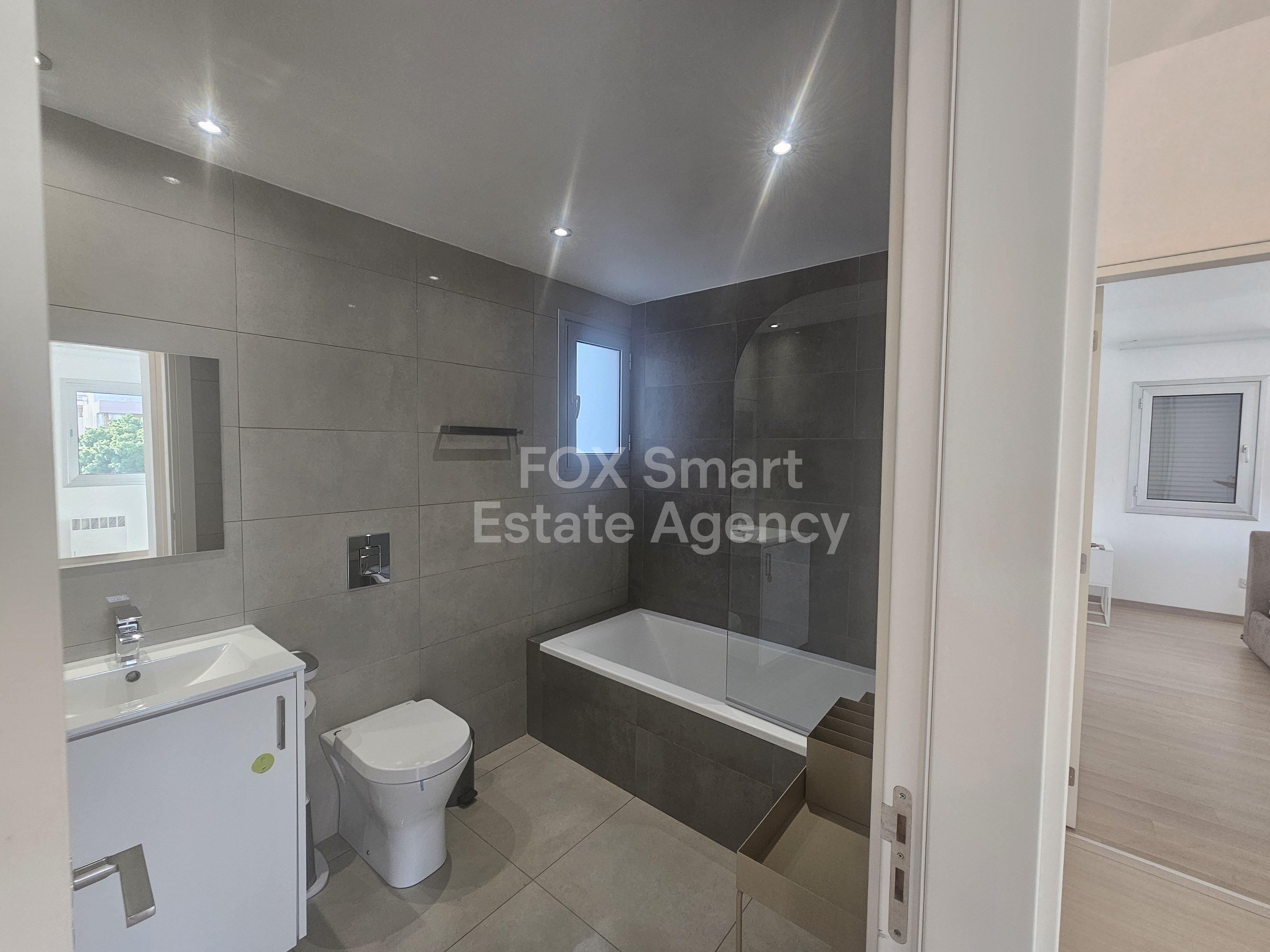 Luxury 3-Bedroom Apartment in Strovolos (Near Strovolos Municipal Theatre & Pedieos Linear Park), Nicosia