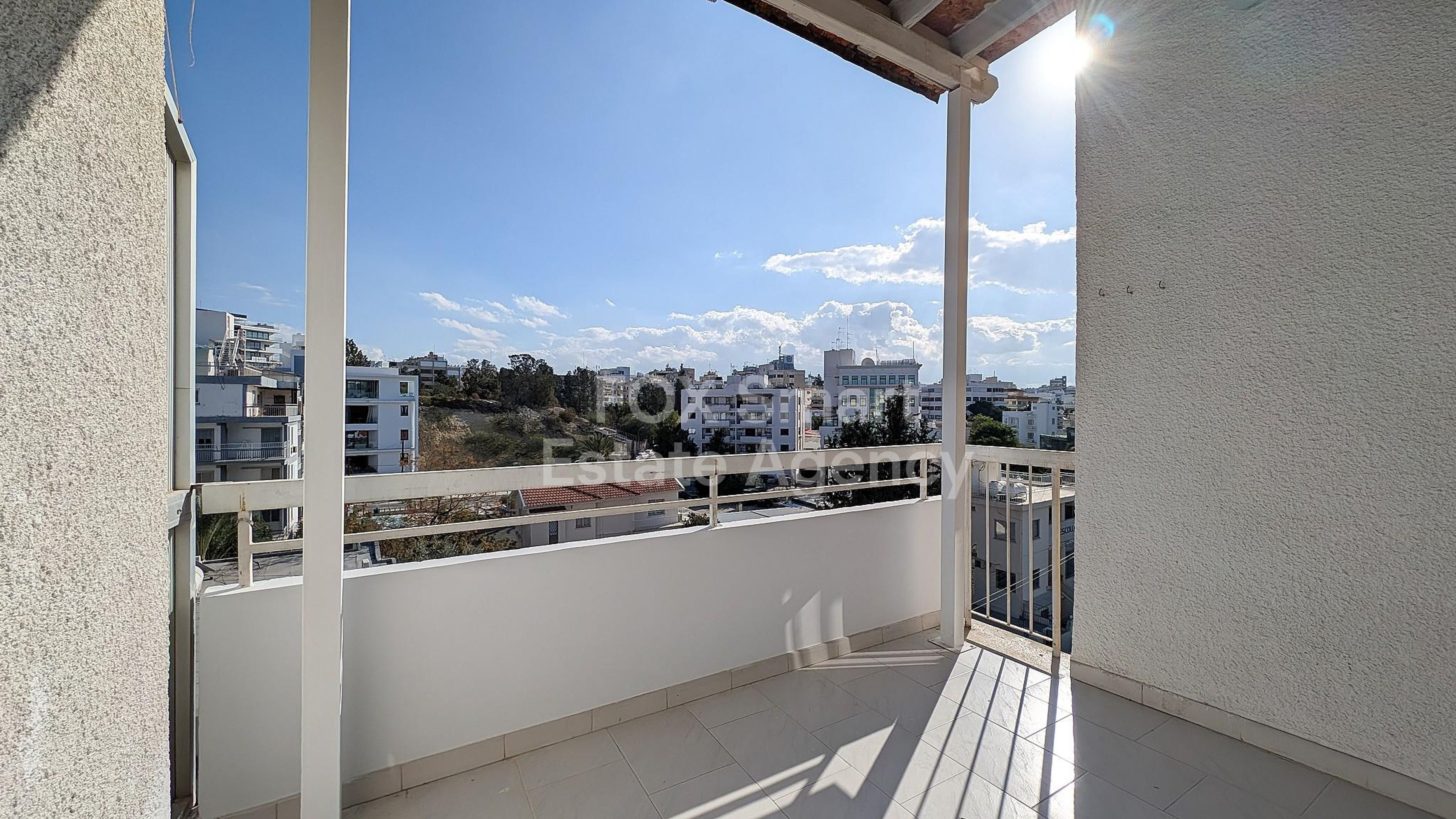 Large duplex 3-bed apartment in Nicosia for sale