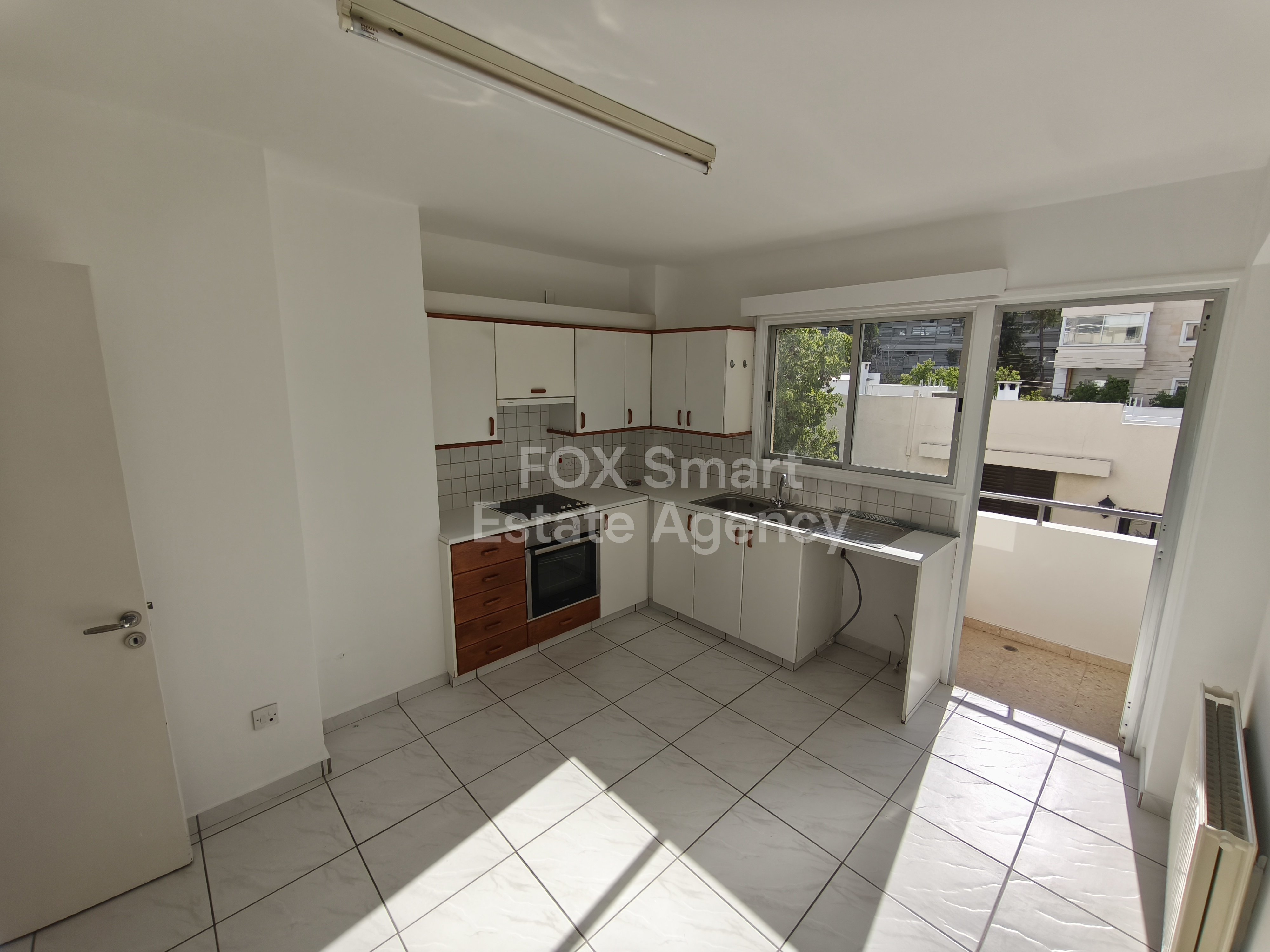 Bright 3-Bedroom Apartment for Rent in Dasoupoli, Strovolos