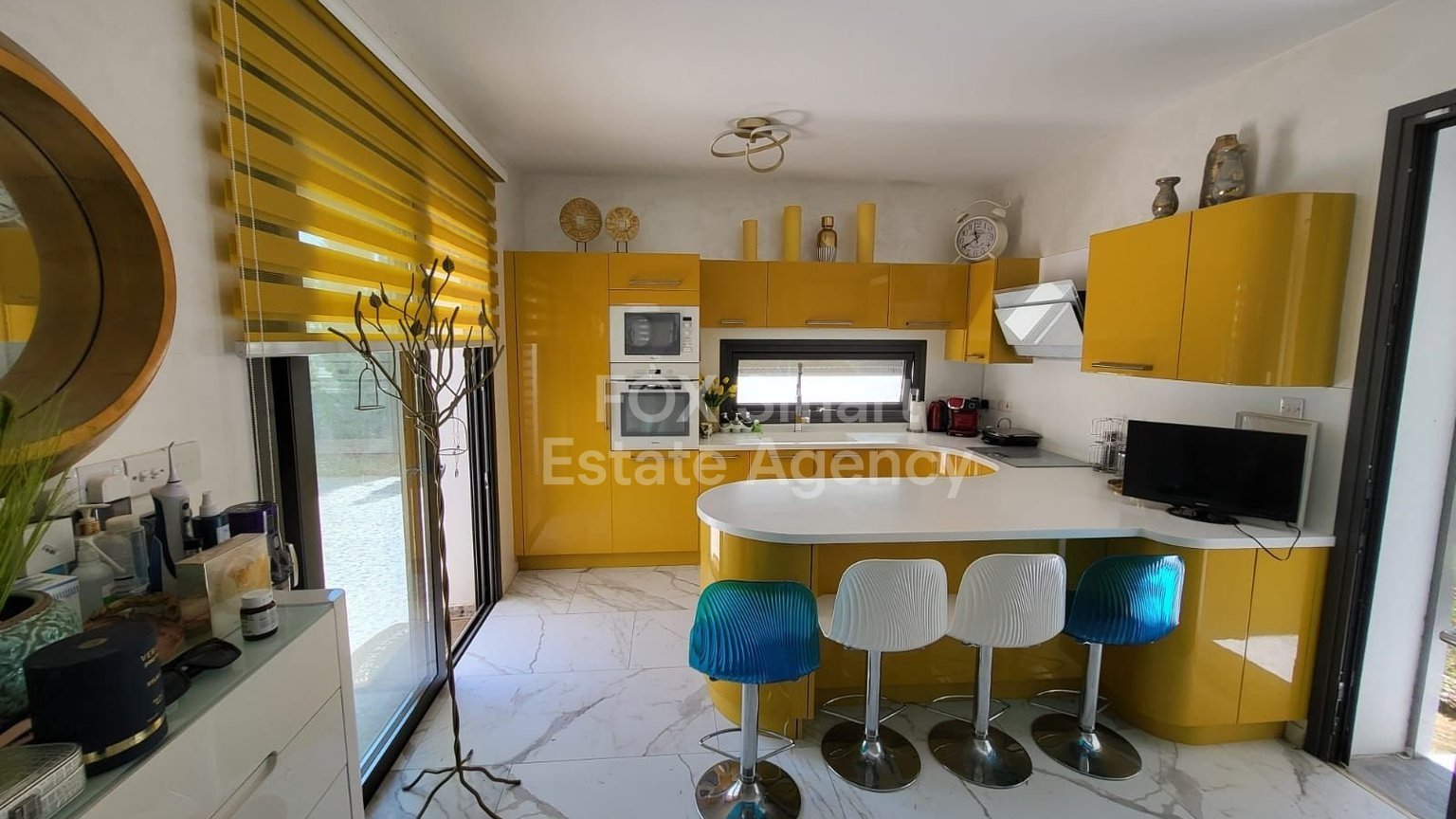 Modern 4-Bedroom Villa for Sale with Private Pool & Rooftop Terrace – Livadia