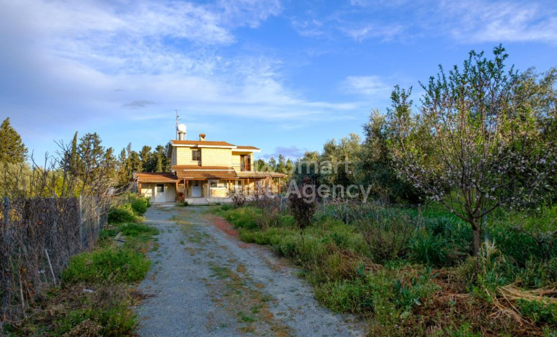For Sale: Charming House with Spacious Grounds in Pyrga