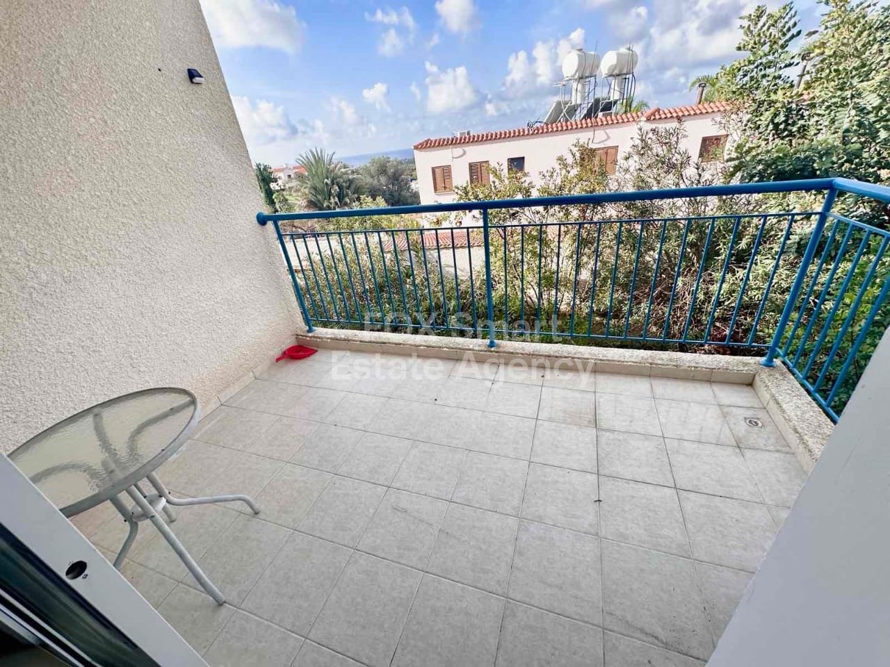 Apartment in Pegeia - Image 2