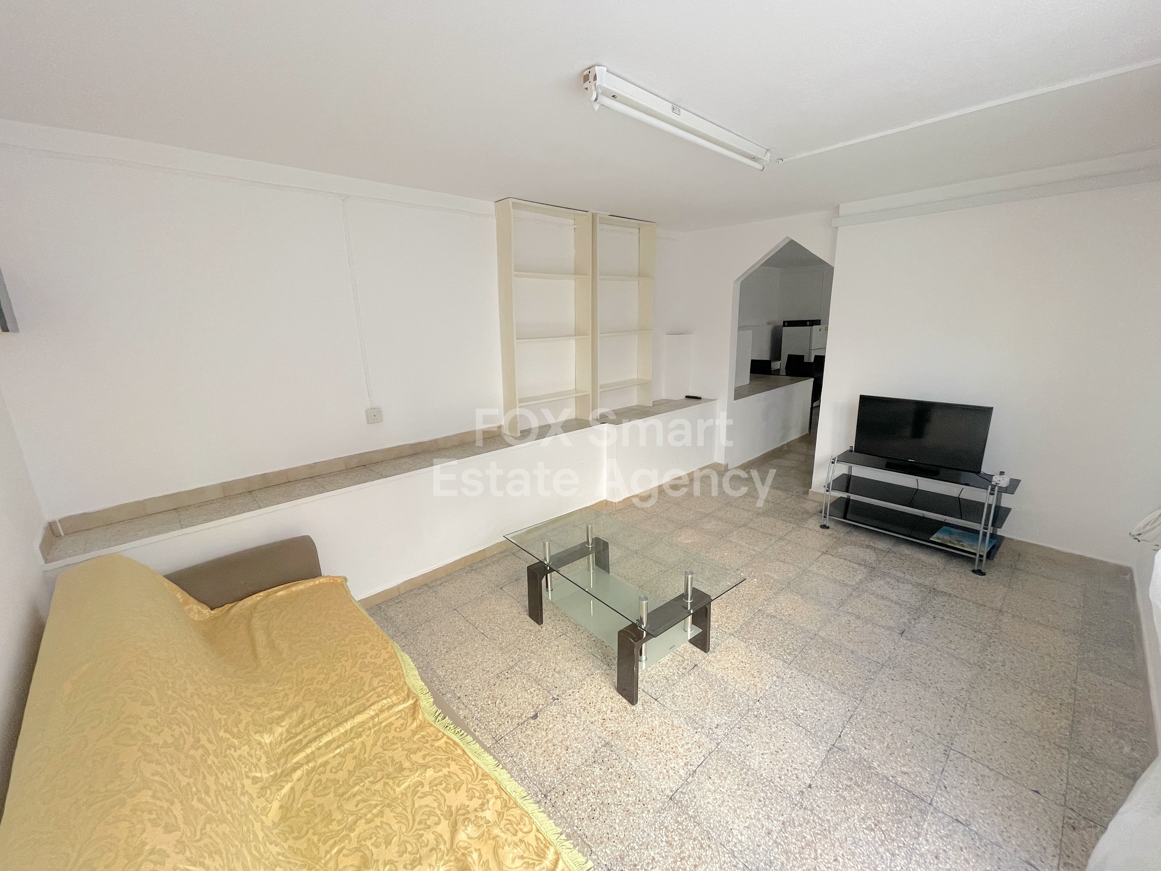 1-Bedroom Apartment with Spacious Yard in Prime Platy Aglantzia Location