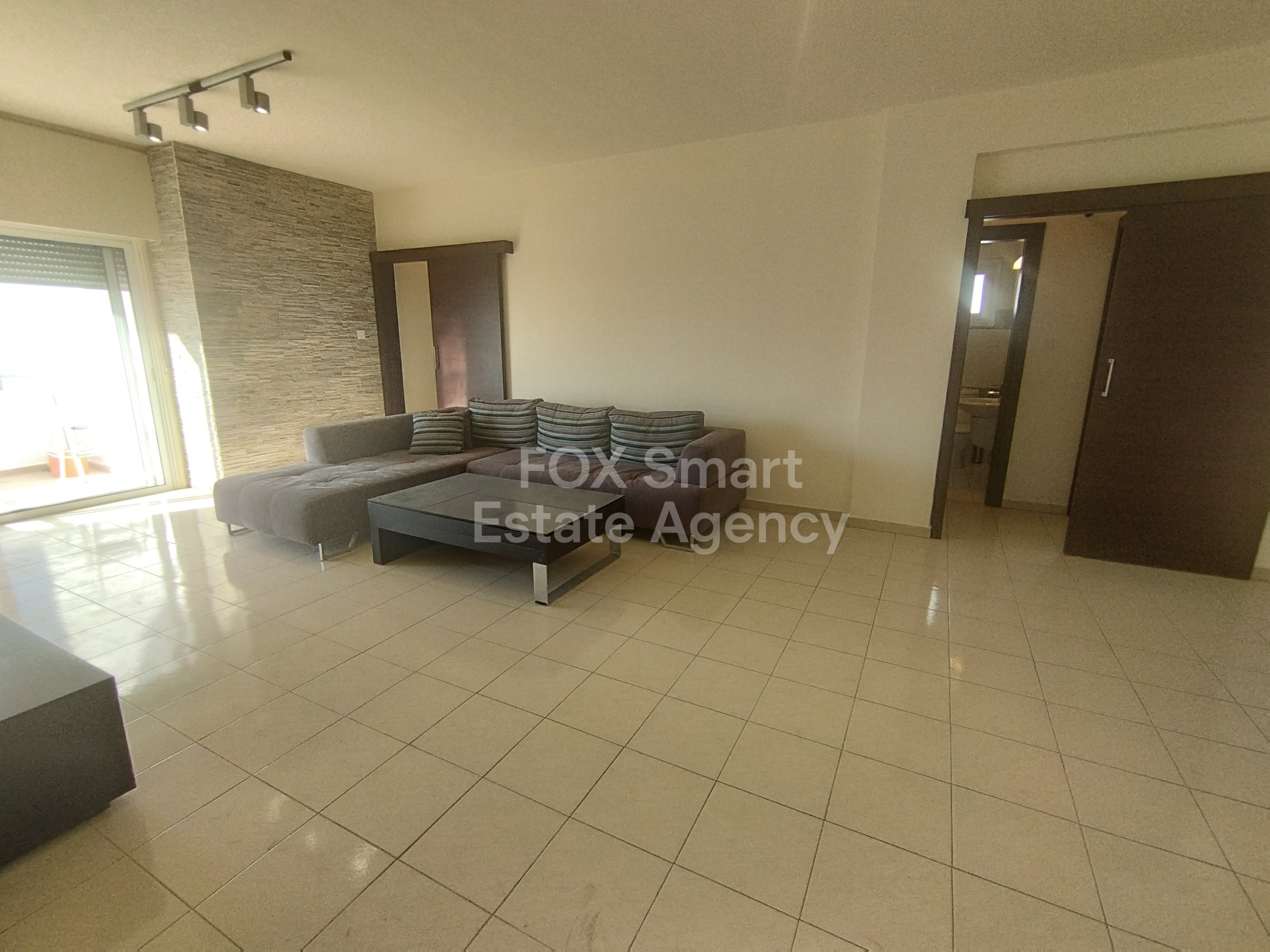 Prime 3-Bedroom Apartment in Central Lykavitos