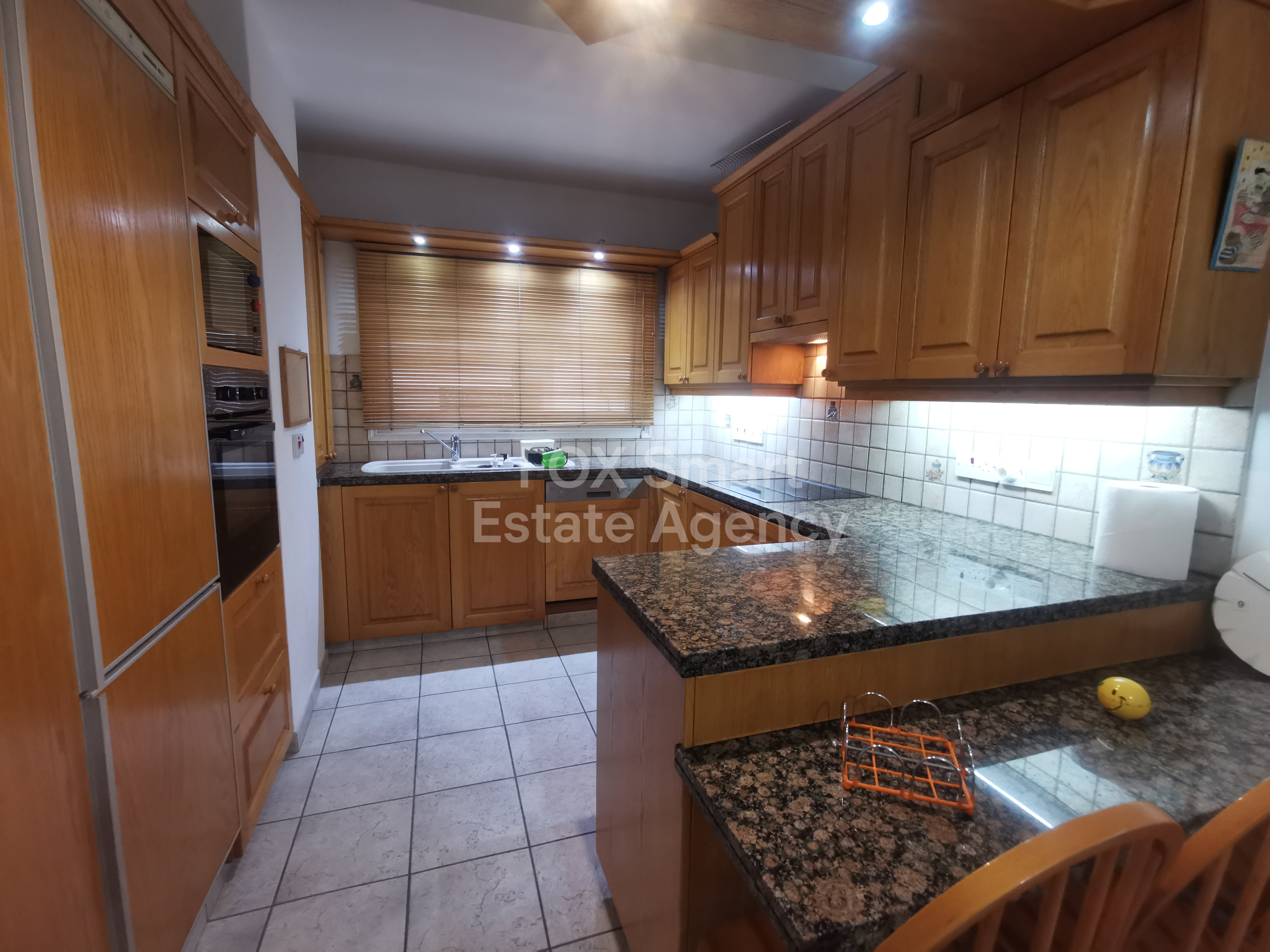 2 bed apartment off Athinon Strovolos