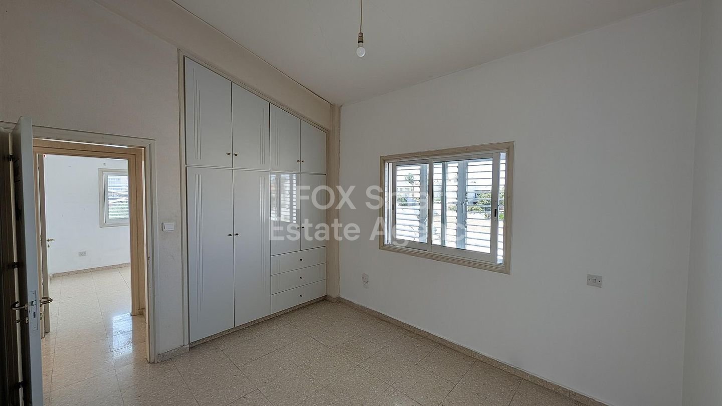 Charming 3-Bedroom Semi-Detached Home with Auxiliary Building in Strovolos