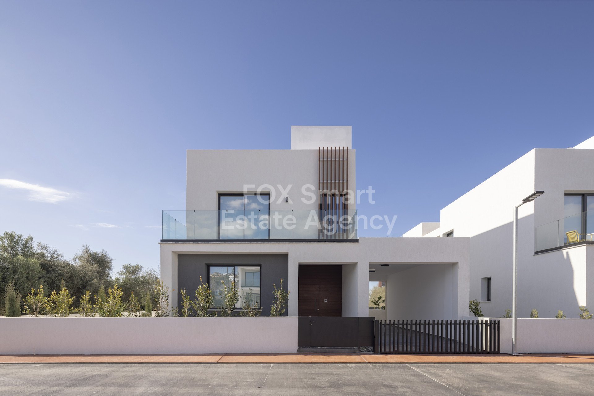 House in Chlorakas - view 1