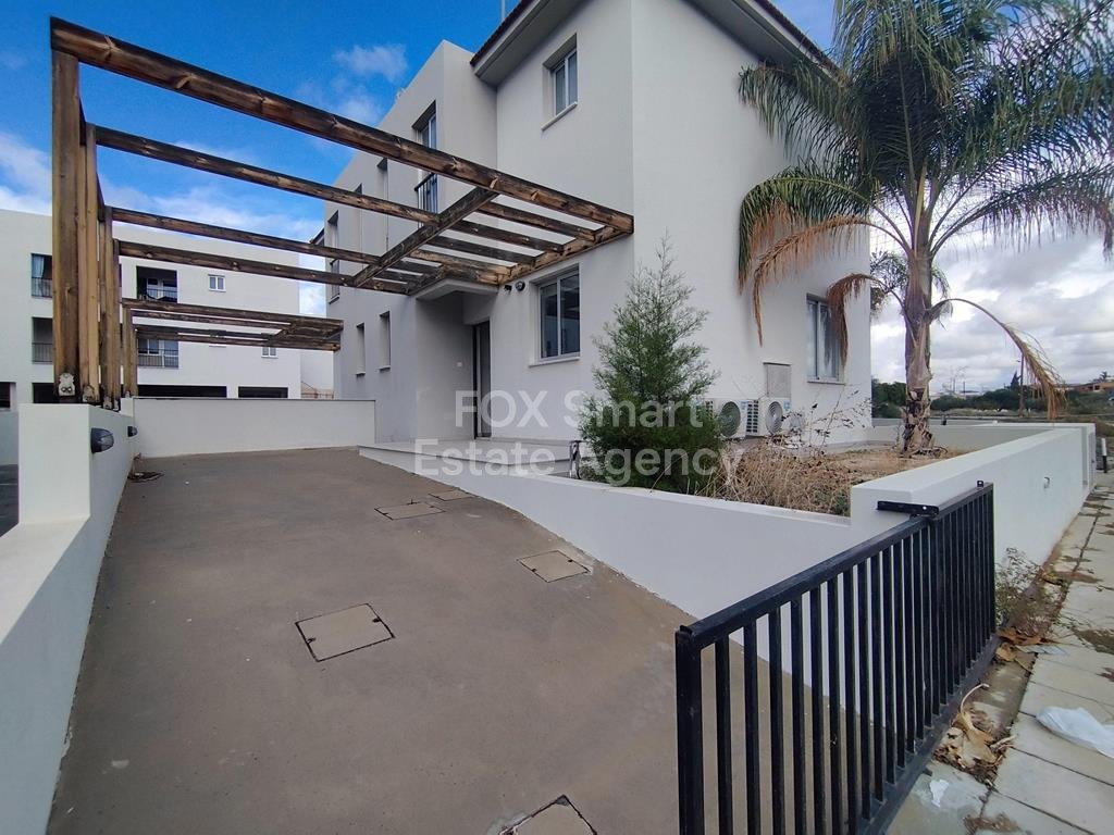 2 Bedroom Semi-Detached House For Rent in Oroklini