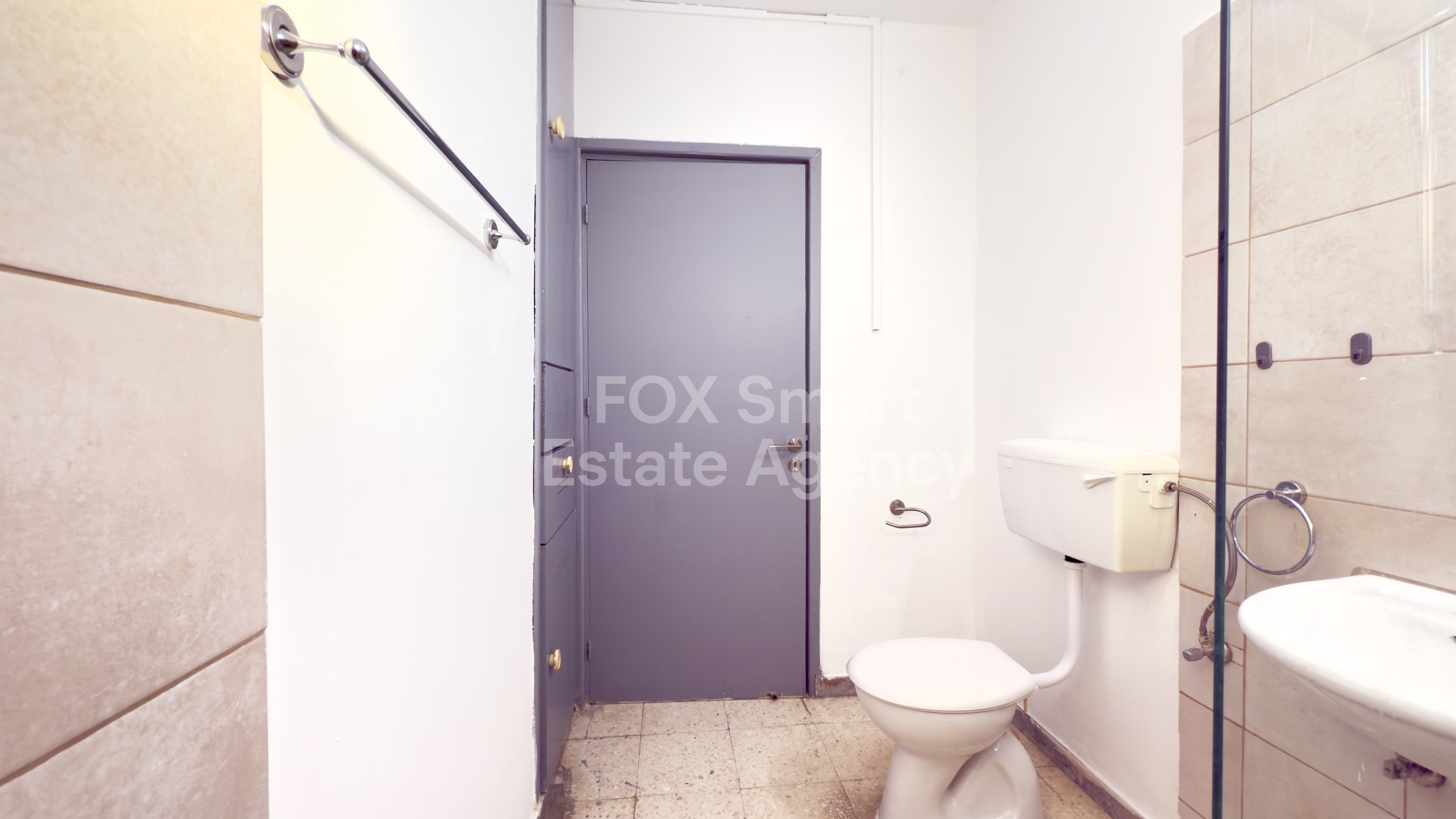 2-Bedroom Apartment in Agioi Anargyroi II – Ideal for Living or Investment