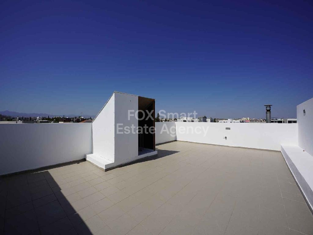 Spacious two bed top floor apartment with roof garden in Strovolos-Nicosia