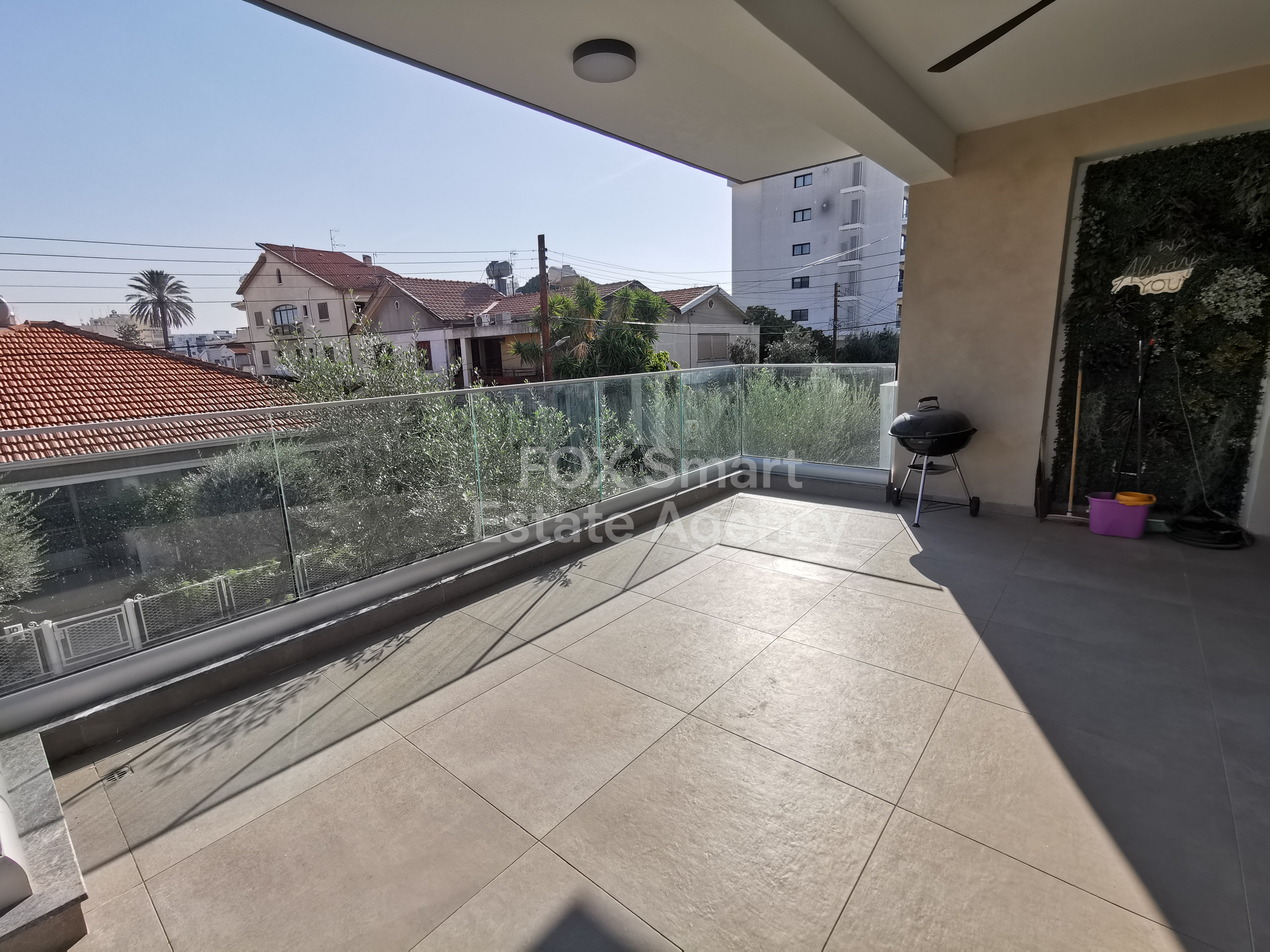 FOR SALE – Modern 3-Bedroom Whole-Floor Apartment | Engomi – Agios Dometios Border