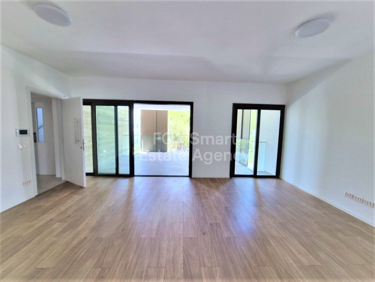 3 bedroom apartment for rent in Acropolis with all electrical appliances