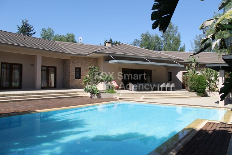 House, For Sale, Nicosia, Latsia  5 Bedrooms 5 Bathrooms 316.....