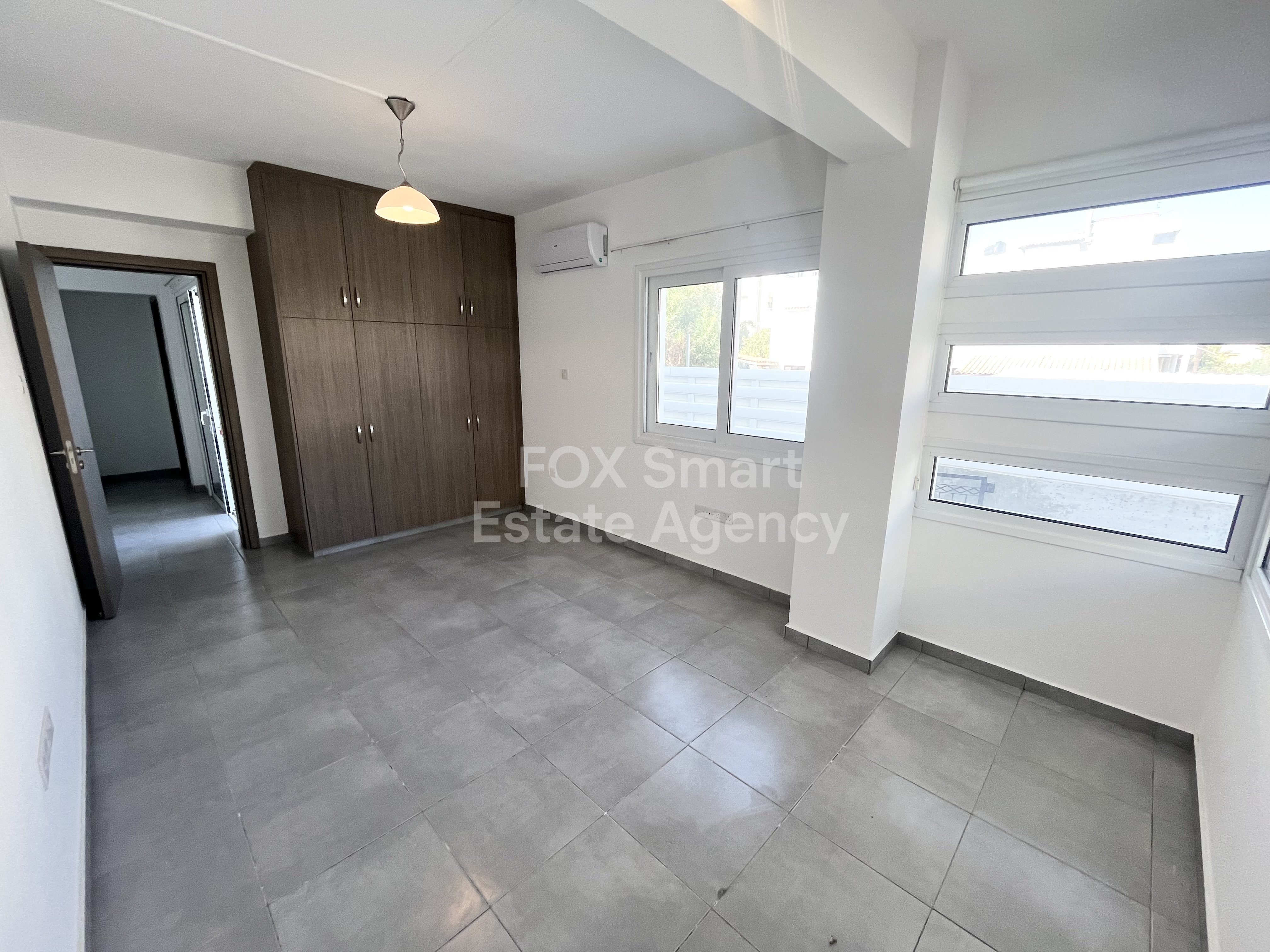 For rent 4 bedroom ground floor apartment in Makedonitissa, Nicosia.