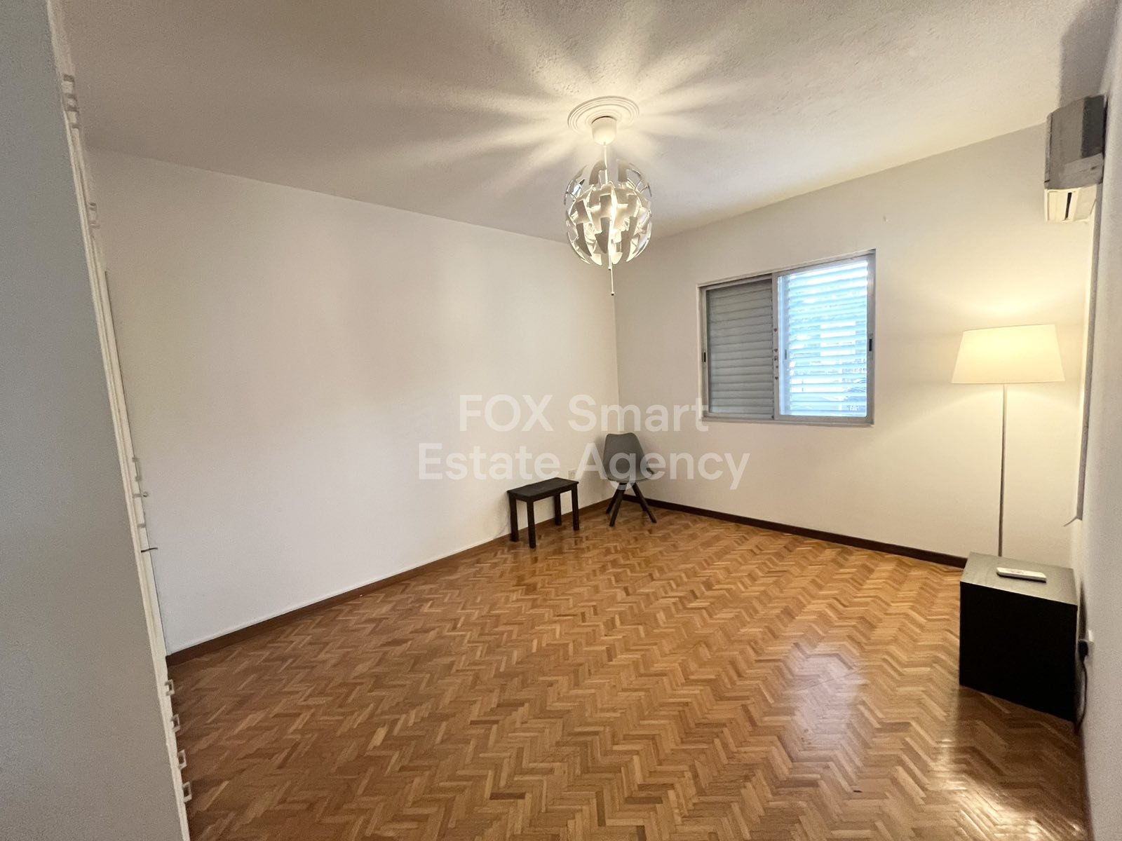 For rent 3 bedroom ground floor apartment in Agioi Omologites, near American School.