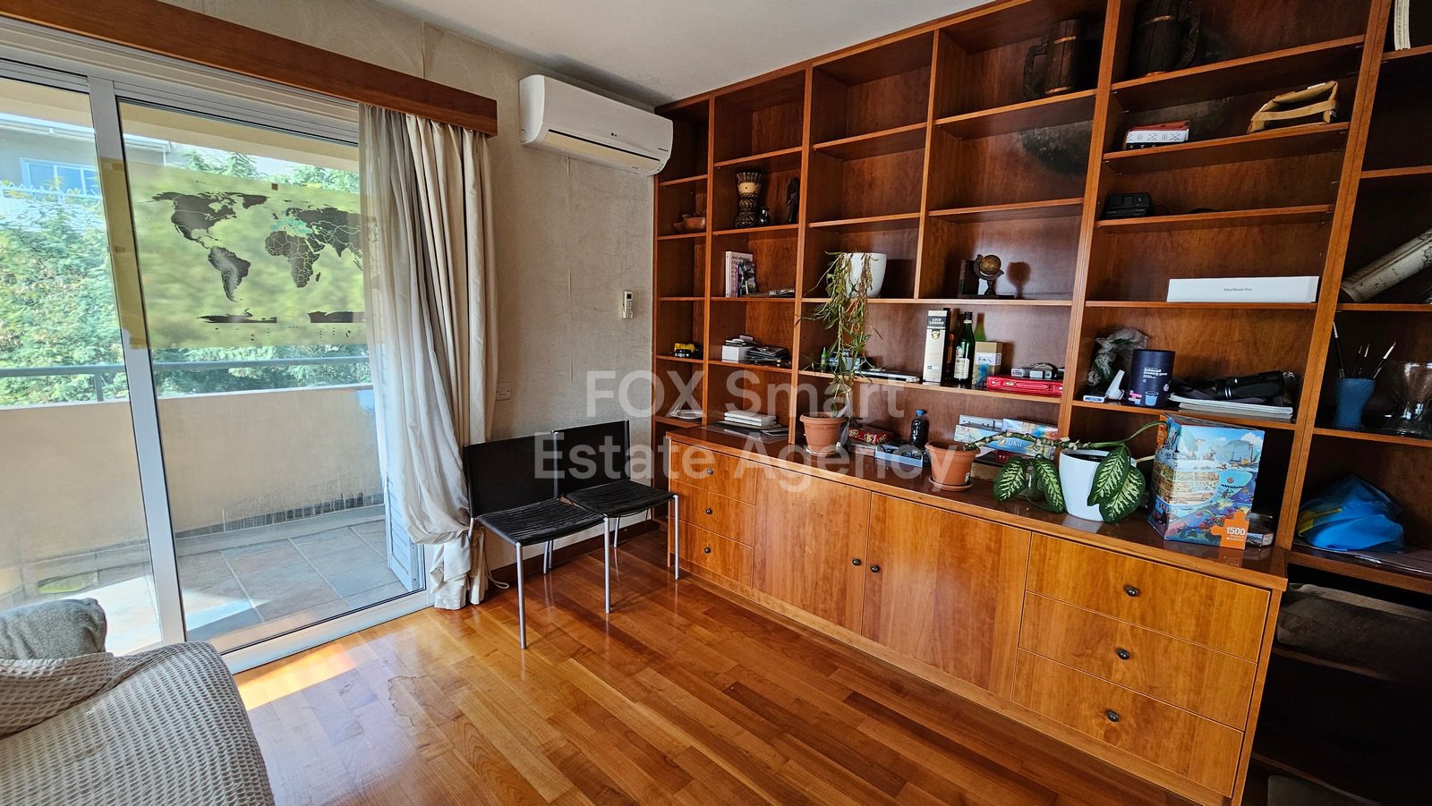 Fully furnished 3-Bedroom Penthouse for rent in Agioi Omologites with lovely view