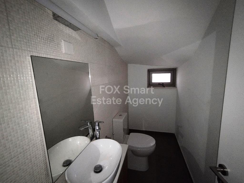 Luxurious 3 Bedroom Villa in Livadia For Rent