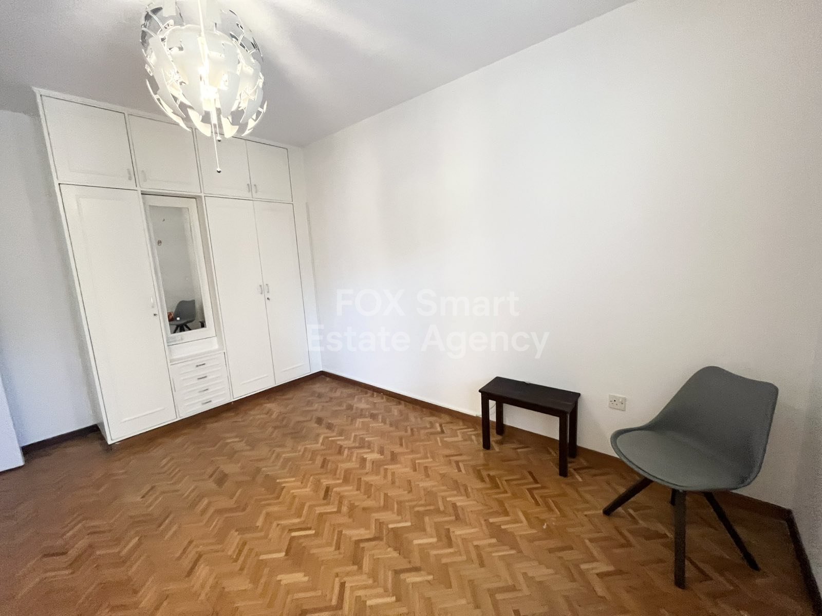 For rent 3 bedroom ground floor apartment in Agioi Omologites, near American School.