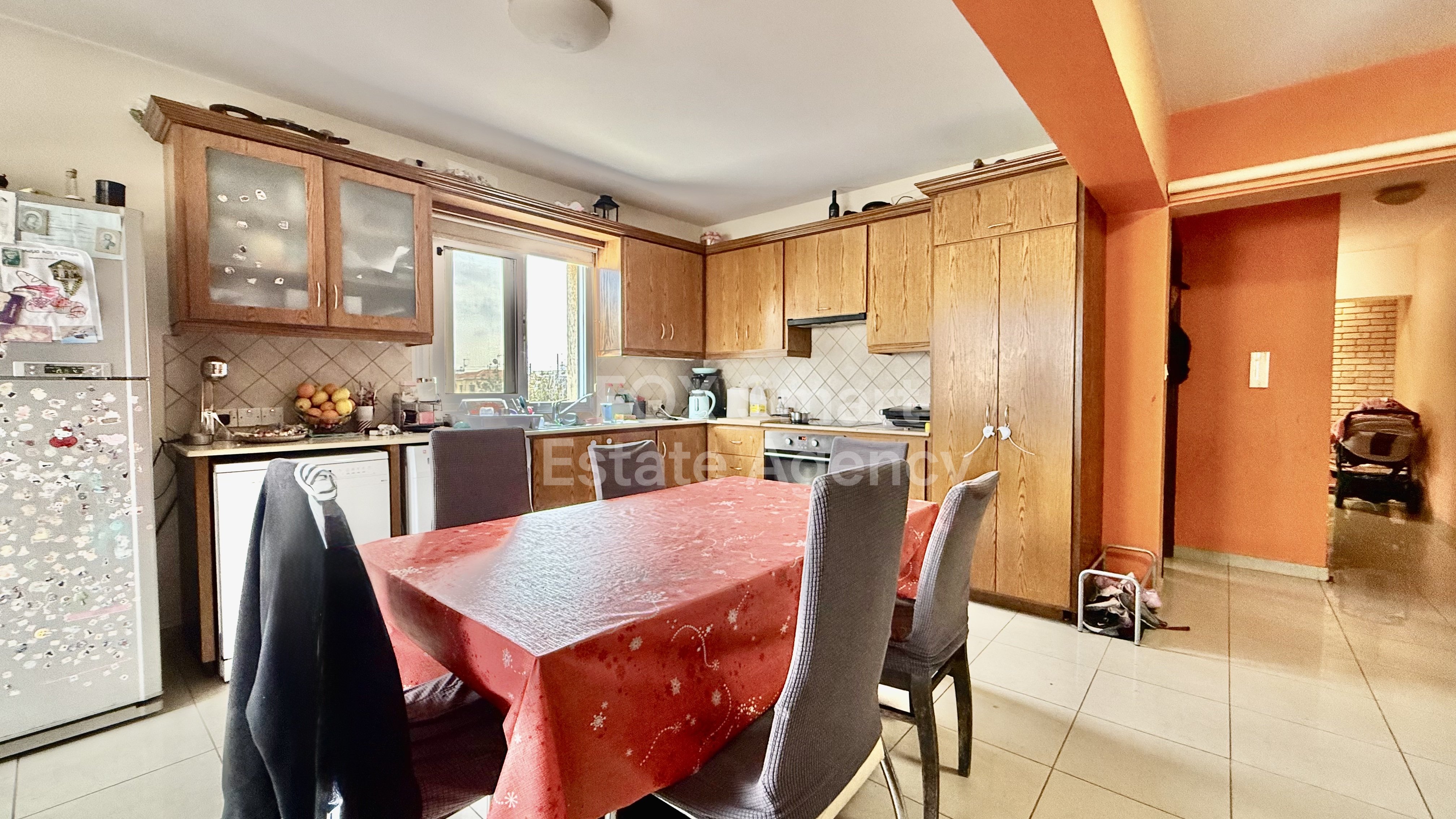 Spacious 3-Bedroom Apartment with Title Deeds – Exceptional Value in Kiti