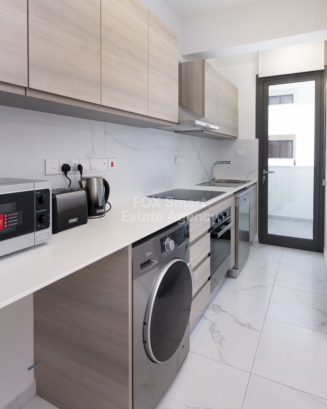 Two bedroom apartment for rent, Larnaka center.