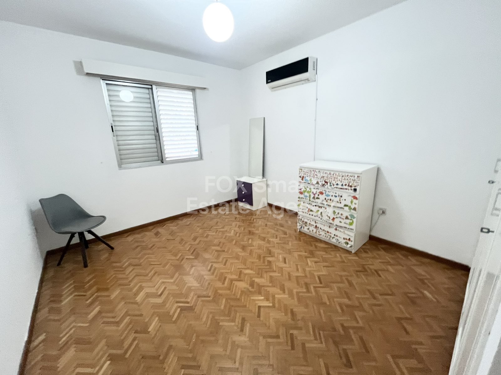 For rent 3 bedroom ground floor apartment in Agioi Omologites, near American School.