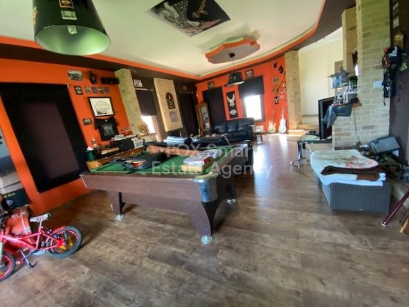 4-Bedroom Elevated Residence with Panoramic Coastal & Mountain Views in Anglisidies