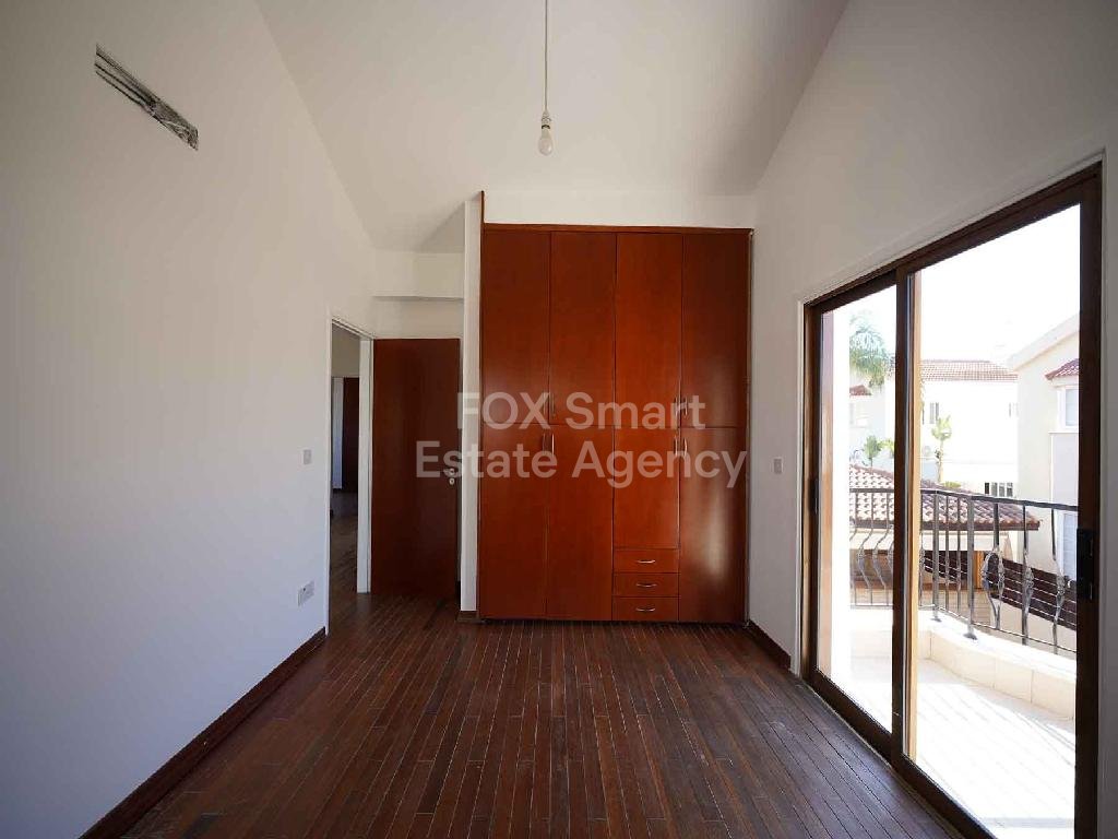 Large detached house in a large plot, Lakatameia-Nicosia for sale