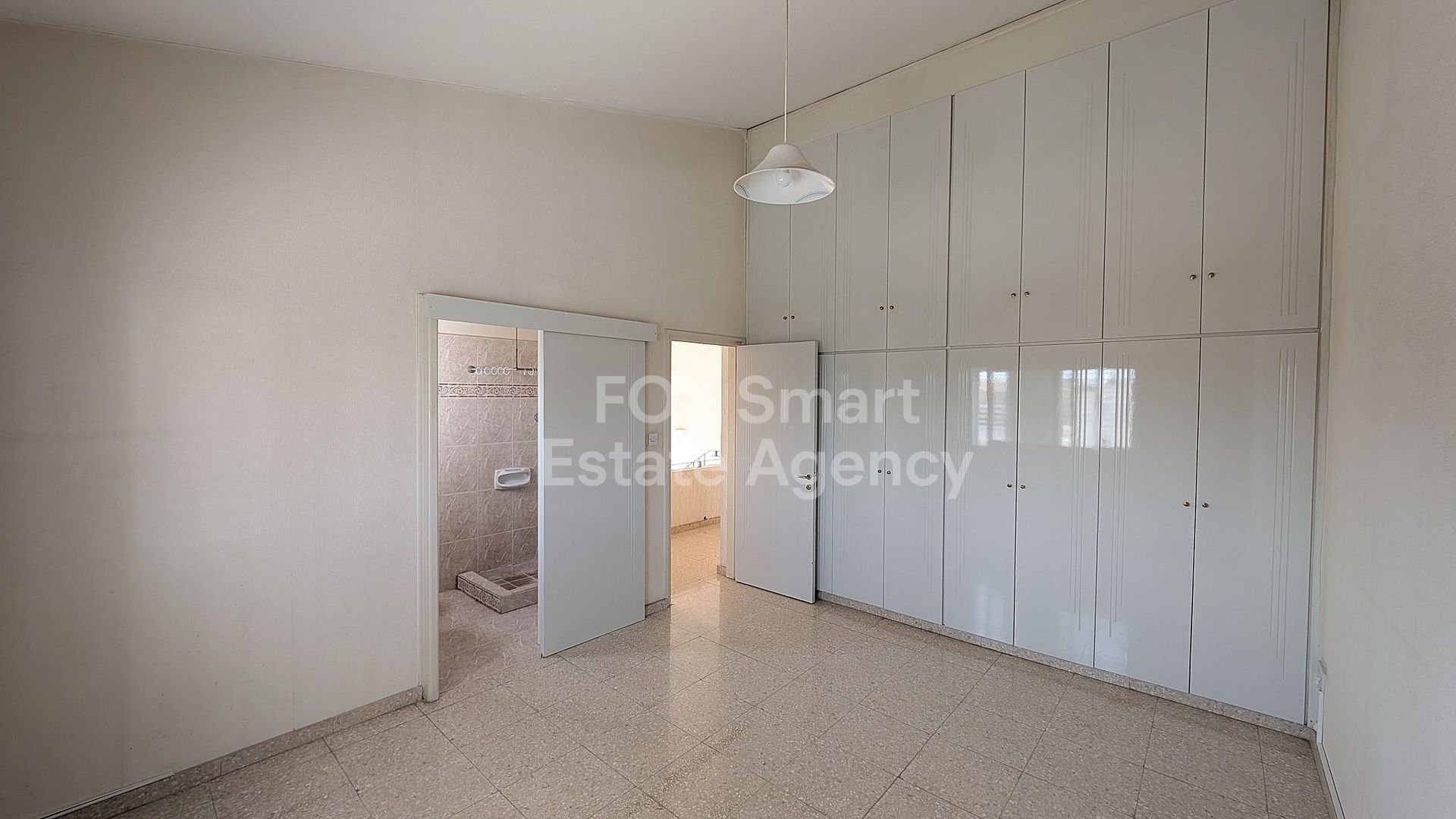 Charming 3-Bedroom Semi-Detached Home with Auxiliary Building in Strovolos