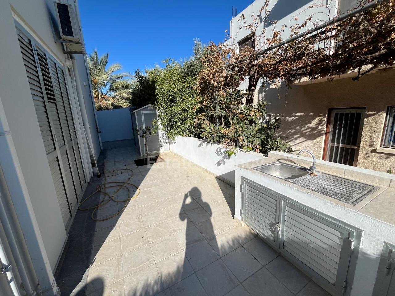 3 Bedroom Plus Office Ground Floor House for Rent in Agios Dometios