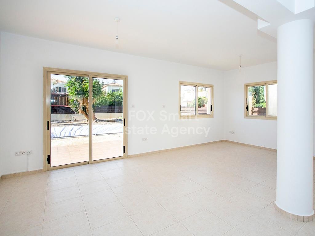 House in Mandria - Image 2