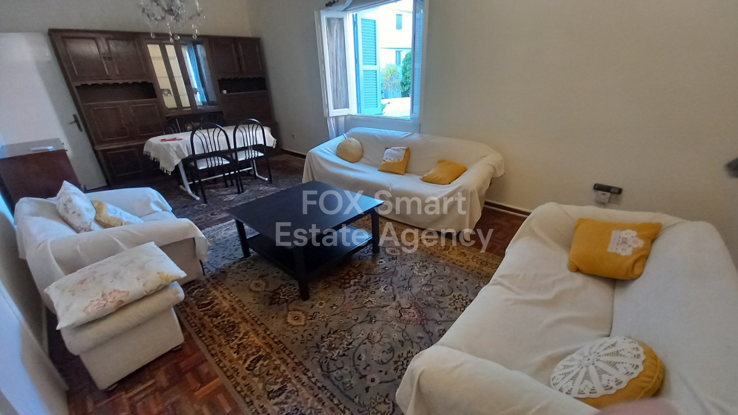 Detached house for rent in Acropolis