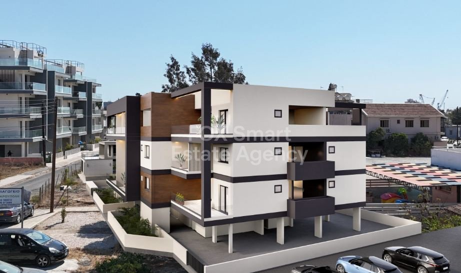 Apartment in Zakaki - view 1