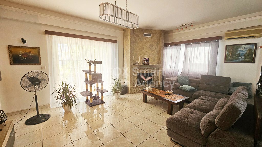 4-Bedroom House for Sale in Palouriotissa