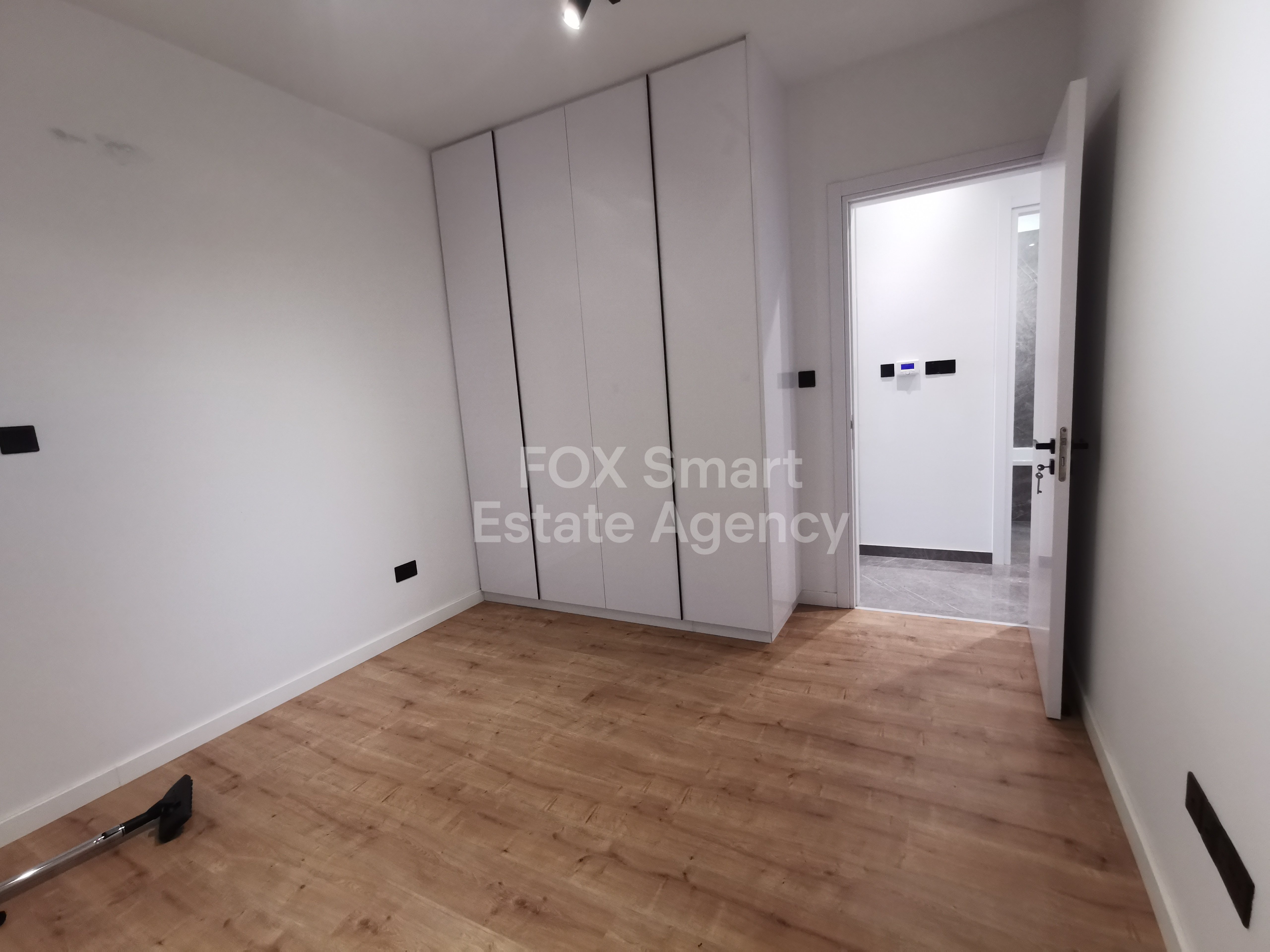 FOR SALE – Modern 3-Bedroom Whole-Floor Apartment | Engomi – Agios Dometios Border