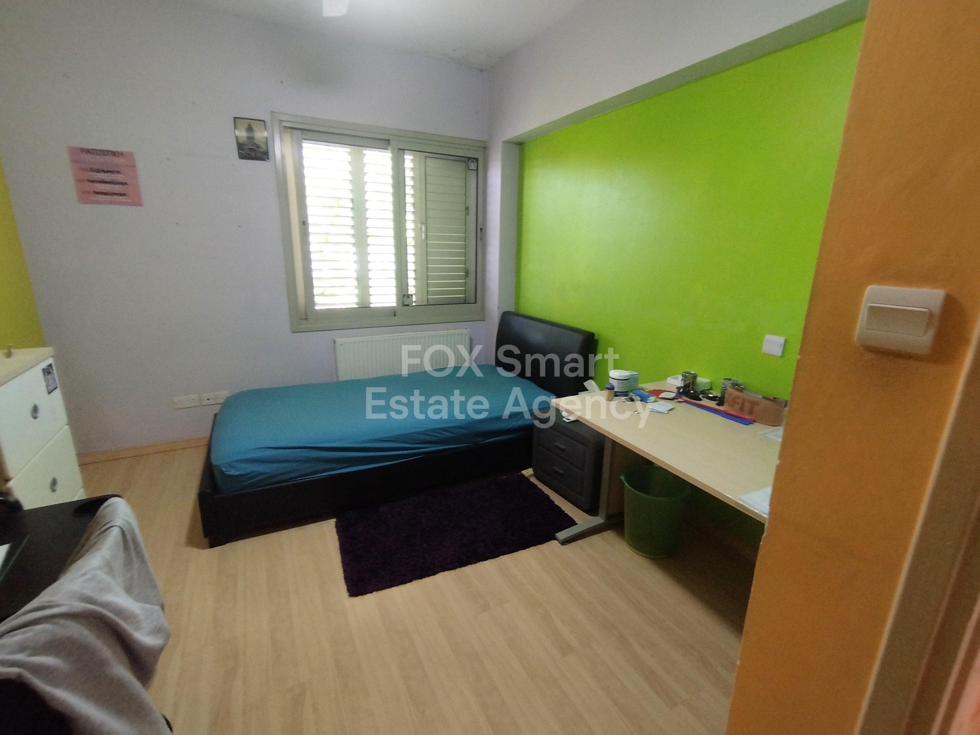 Space, Comfort & Location – 4-Bedroom Residence with Attic & Courtyard