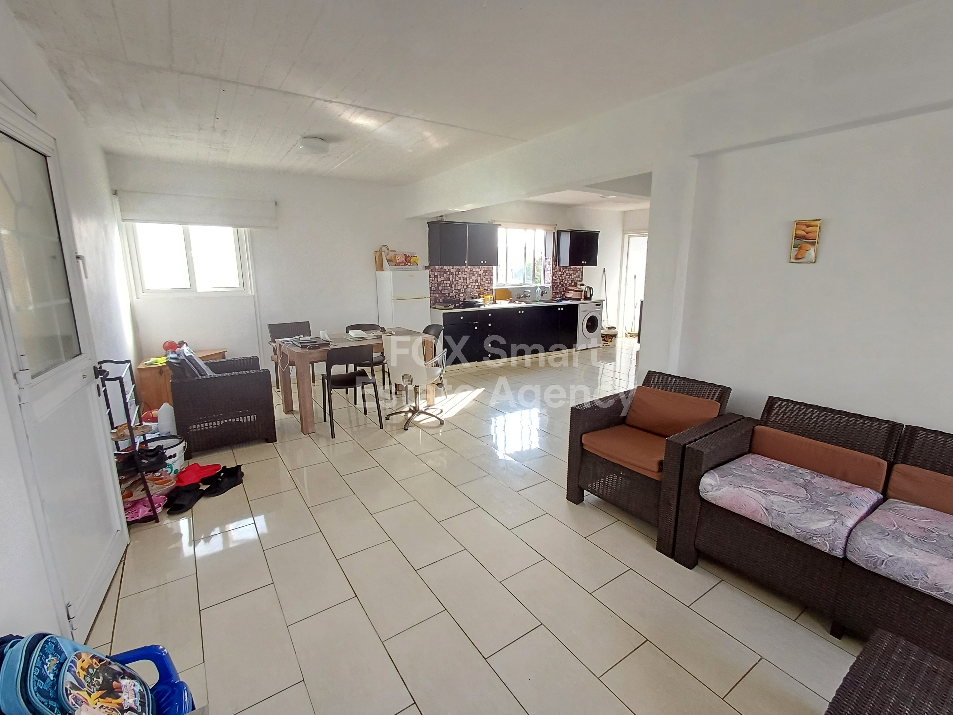 Apartment, For Sale, Larnaca, Kamares, Zinon  3 Bedrooms 1 B.....