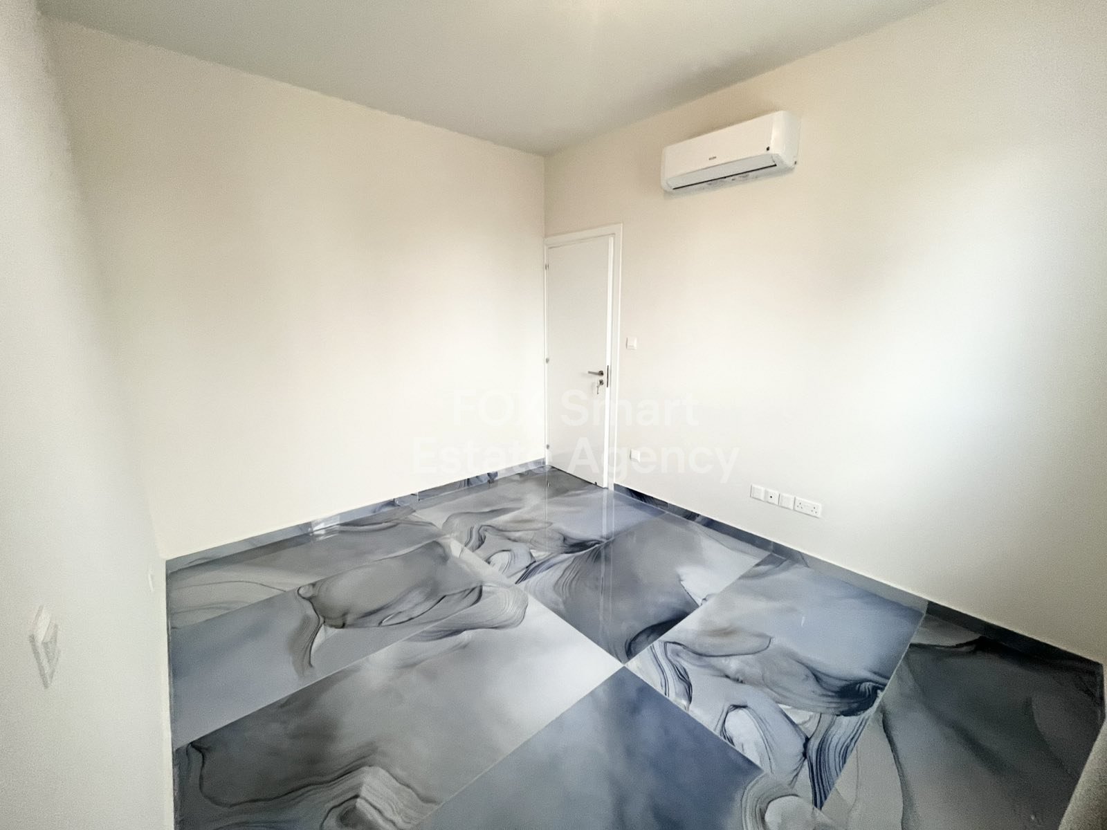 Luxurious modern two bedroom apartment for rent