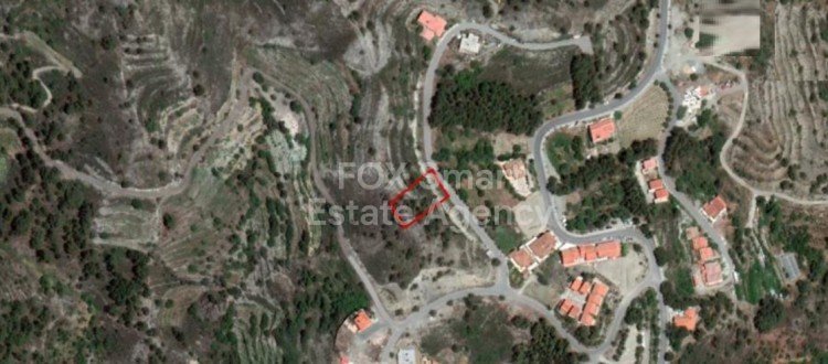 Land in Agros