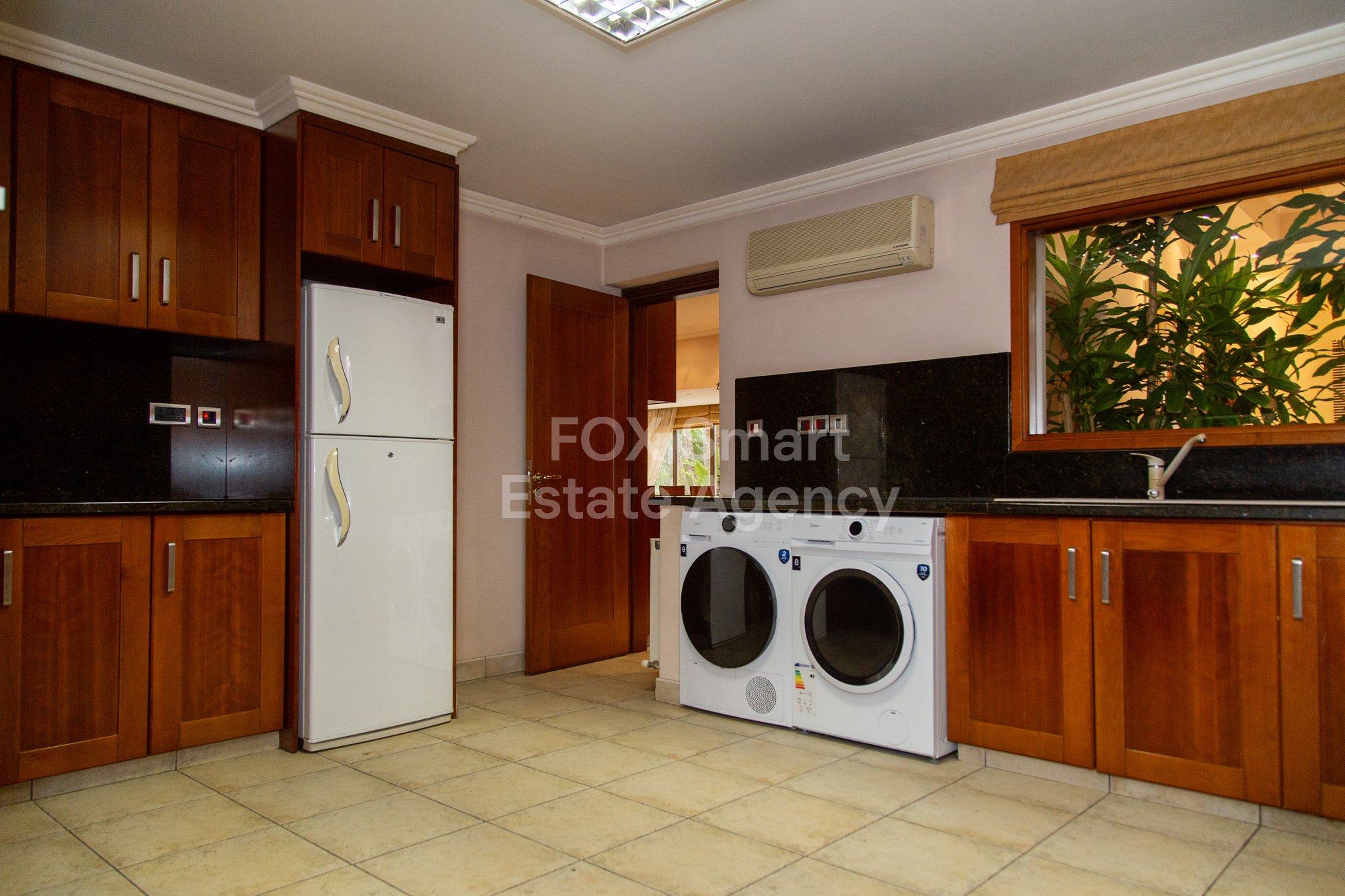 Luxury 4-Bedroom Villa with Private Pool & Development Potential – Pascal Area, Larnaca