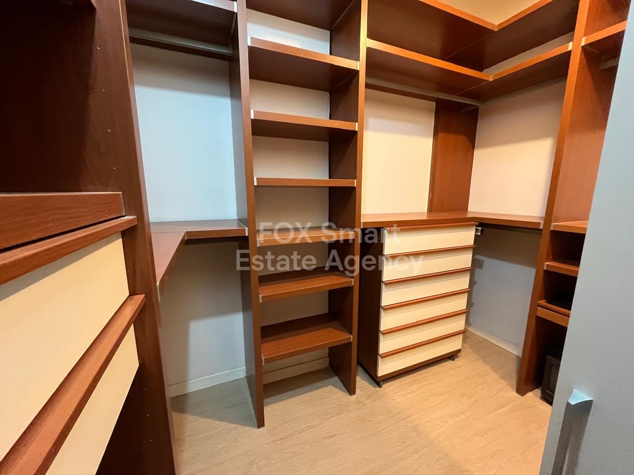 3 Bedroom Plus Office Ground Floor House for Rent in Agios Dometios