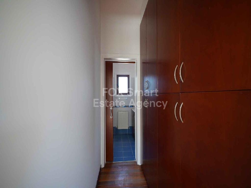 Large detached house in a large plot, Lakatameia-Nicosia for sale