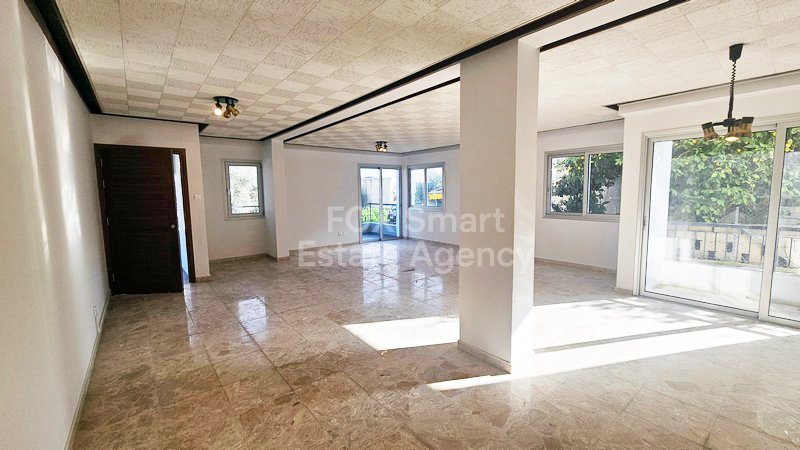 Apartment in Agios Georgios - view 1