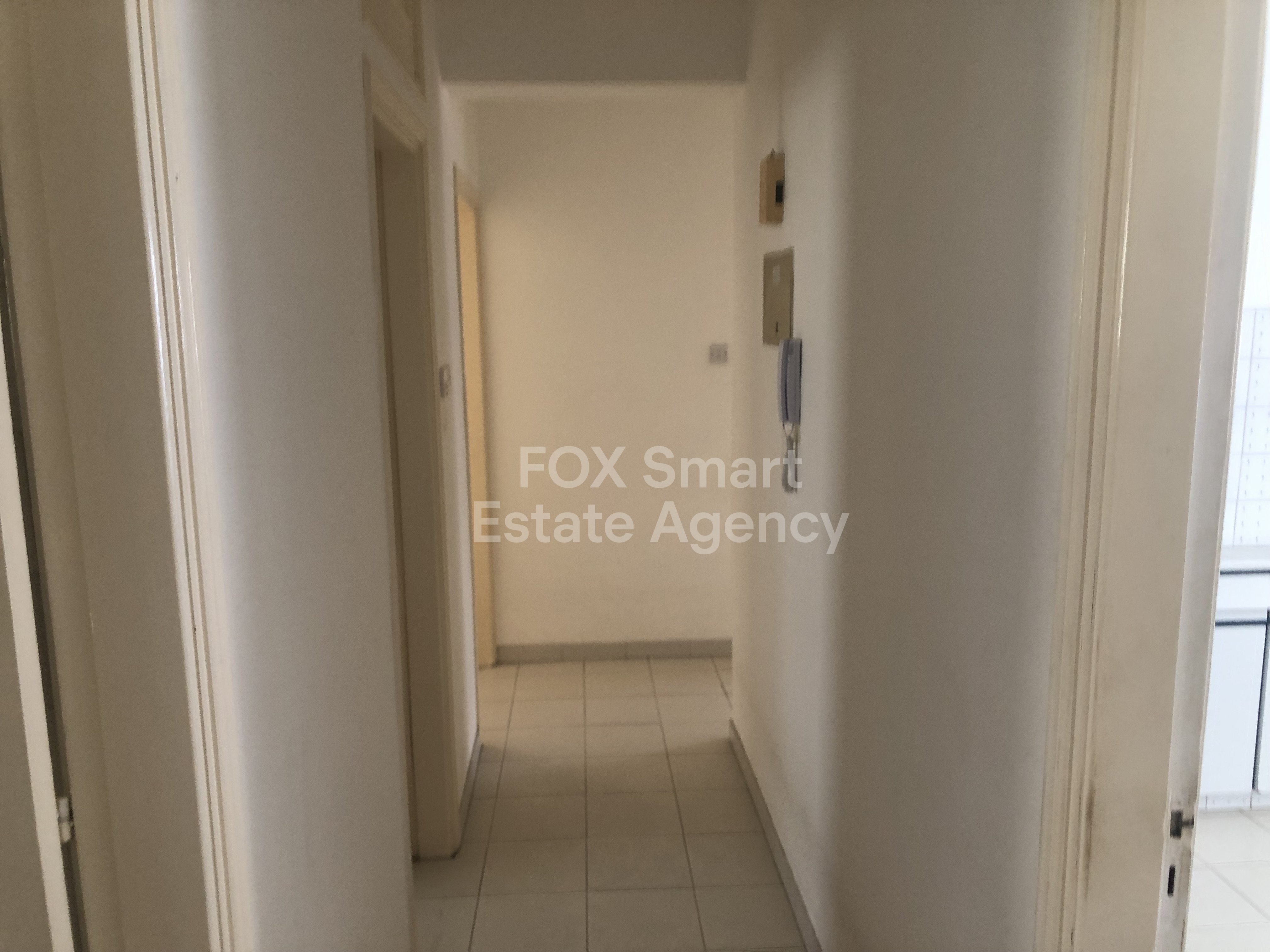 For sale 3-bedroom apartment in Agioi Oologites Nicosia near Kennedy street