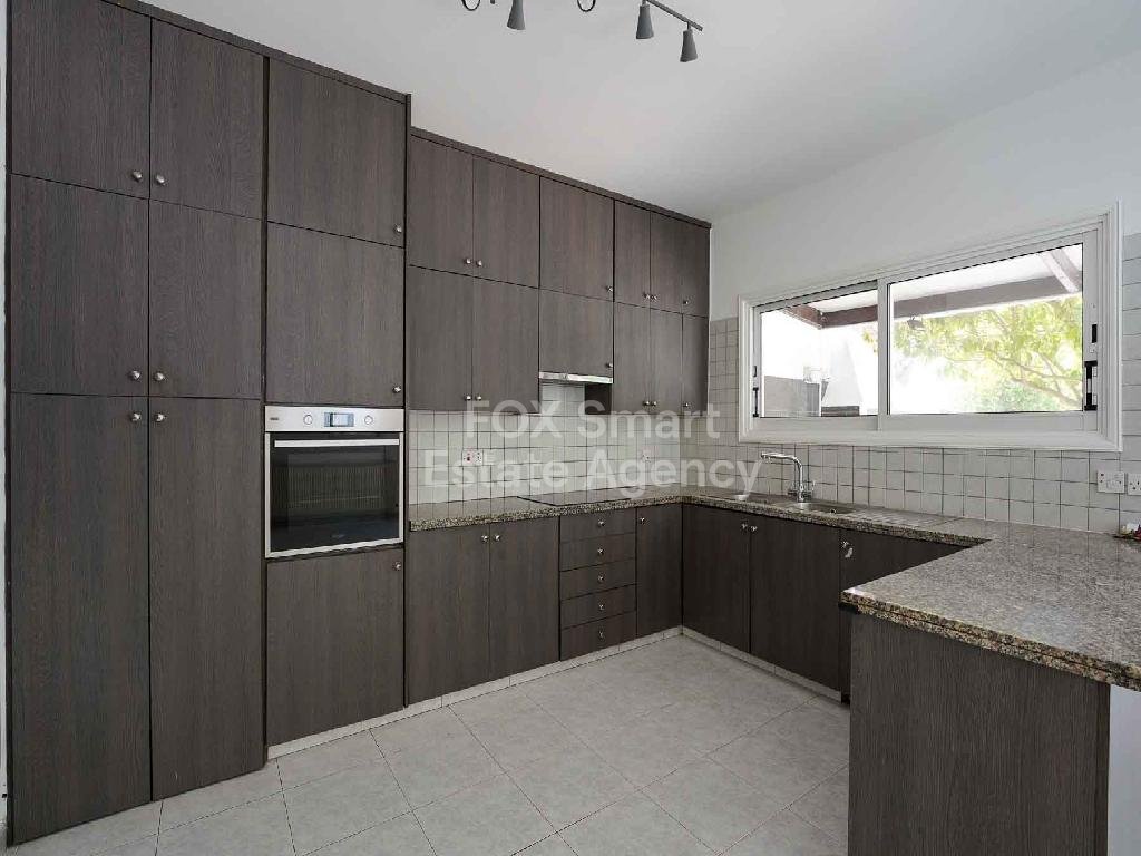 Detached four-bedroom house  in Strovolos, Nicosia for sale