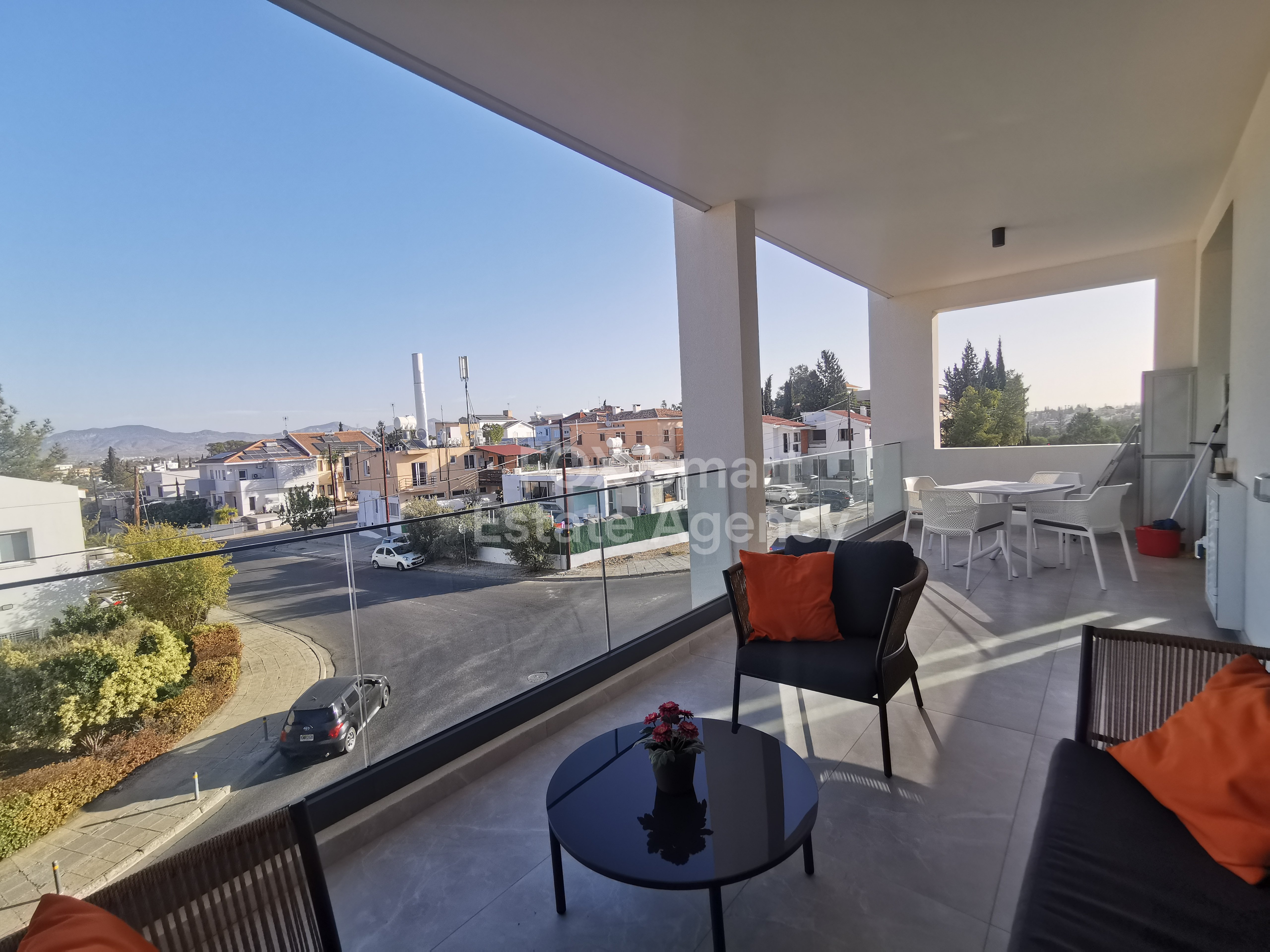 Modern 2-Bedroom & 1 Bedroom Apartment in Engomi – Excellent Location Near University of Nicosia
