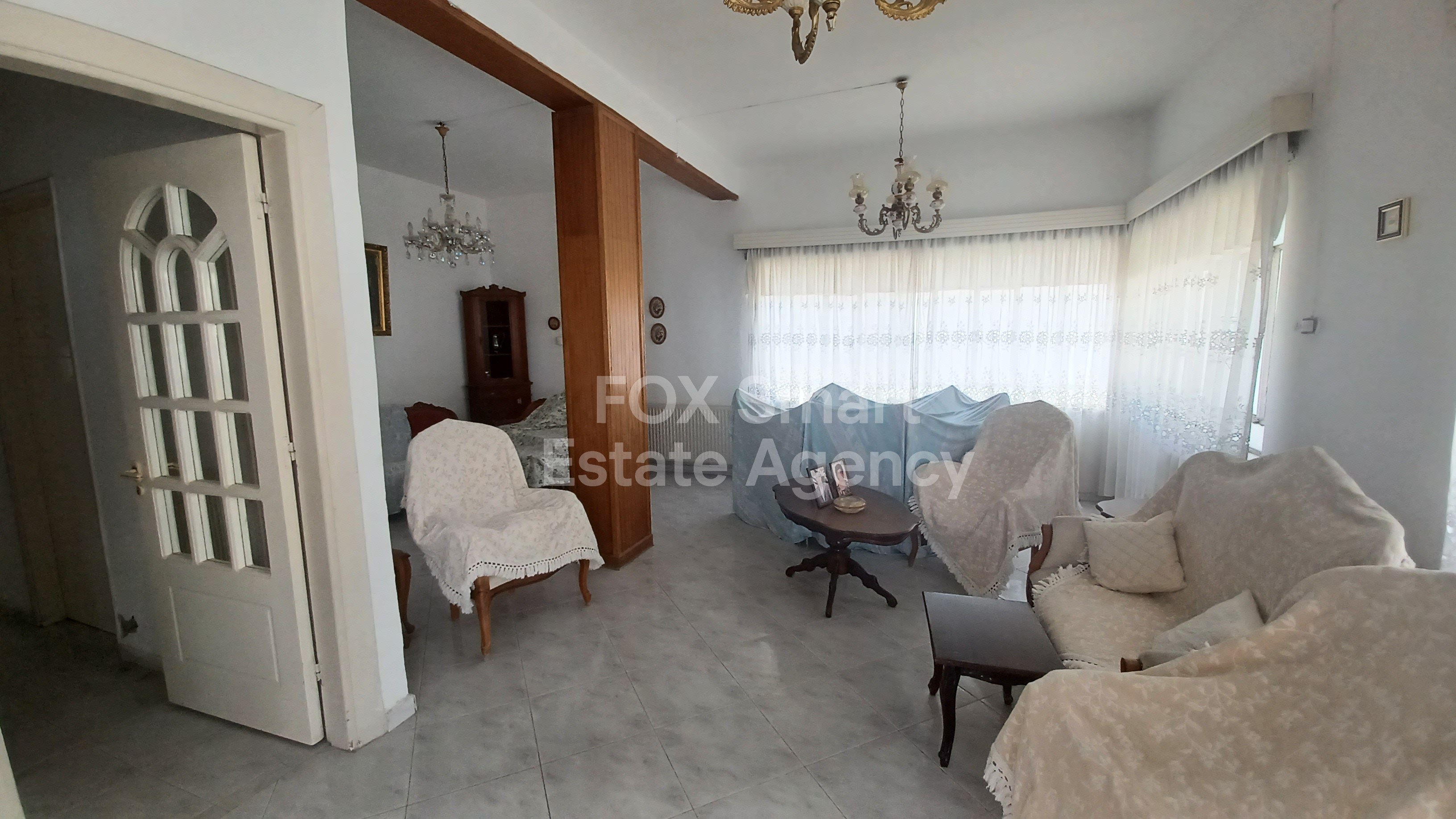 House, For Sale, Larnaca, Chrysopolitissa  2 Bedrooms 1 Bath.....