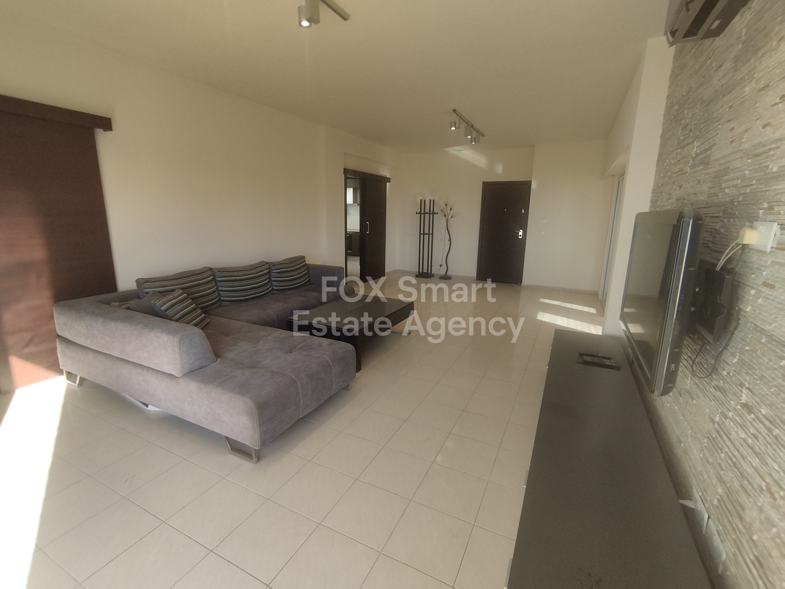 Prime 3-Bedroom Apartment in Central Lykavitos