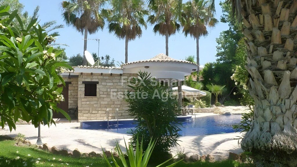 House in Anarita - view 1